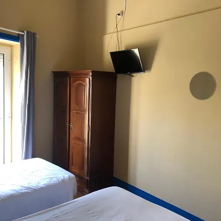 Inn Train